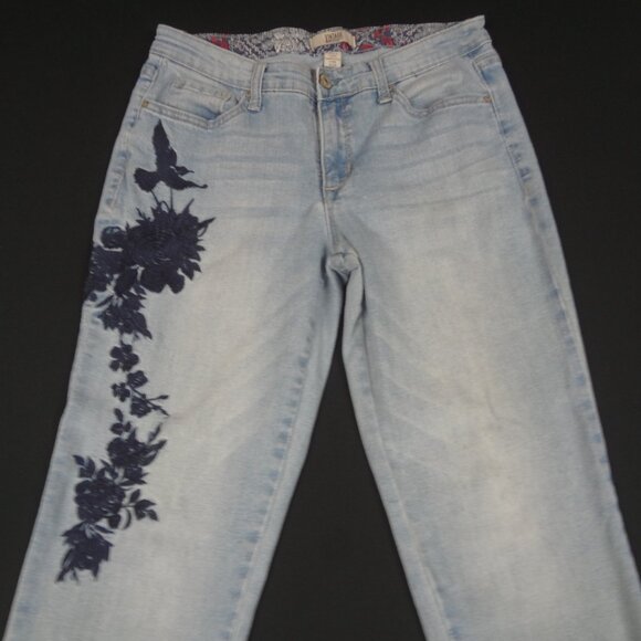 VINTAGE BLUES AMERICA EMBROIDERED FLOWER WOMENS JEAN SIZE 6 28 L241 (SPOT C PIC) - Picture 5 of 8